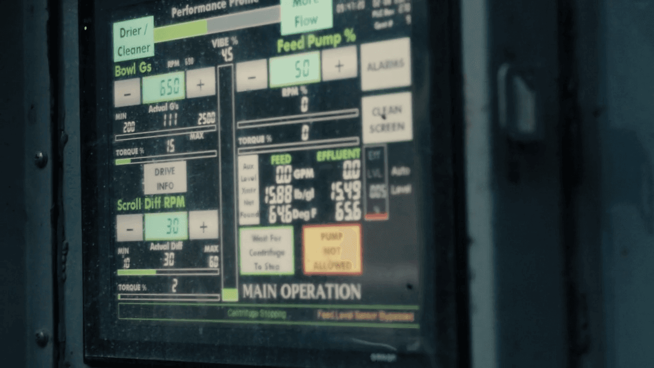 Equipment control screen displaying live operating information